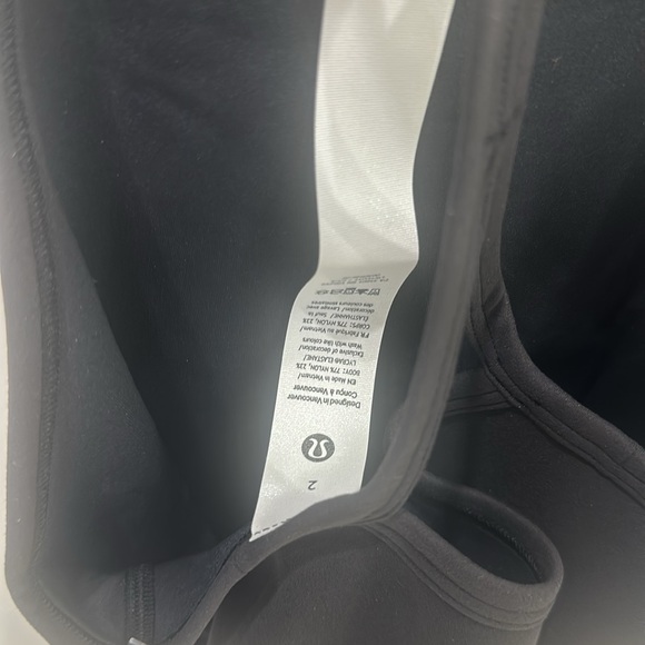 Lululemon Wunder Train High-Neck Cross-Back, Black, size 2 NWT. - Picture 7 of 7